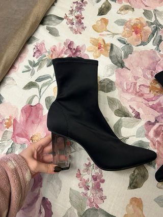 Botines calcetín tacón metacrilato negro