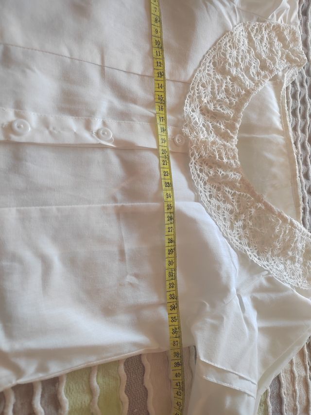 Camisa huertana blanca con encaje de 8 a 10 años