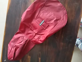 Chubasquero para perrito mini.