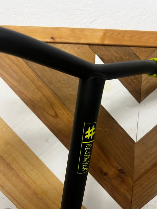 Patinete Freestyle Niño Negro y Amarillo