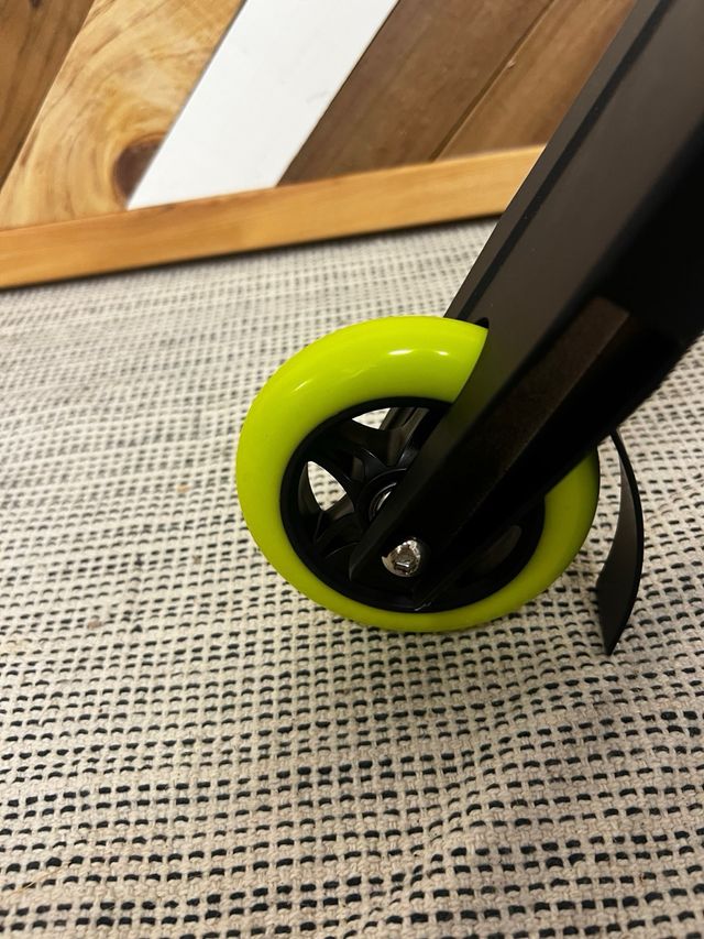 Patinete Freestyle Niño Negro y Amarillo