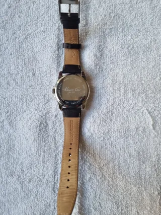 Reloj Kenneth Cole Marrón y Plateado