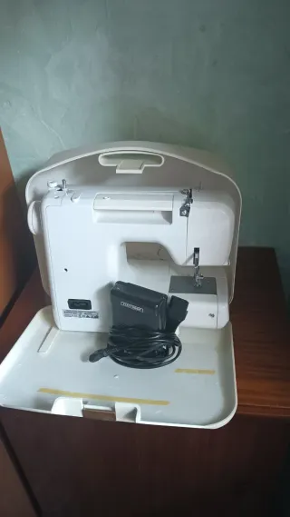 Máquina de coser Saibod