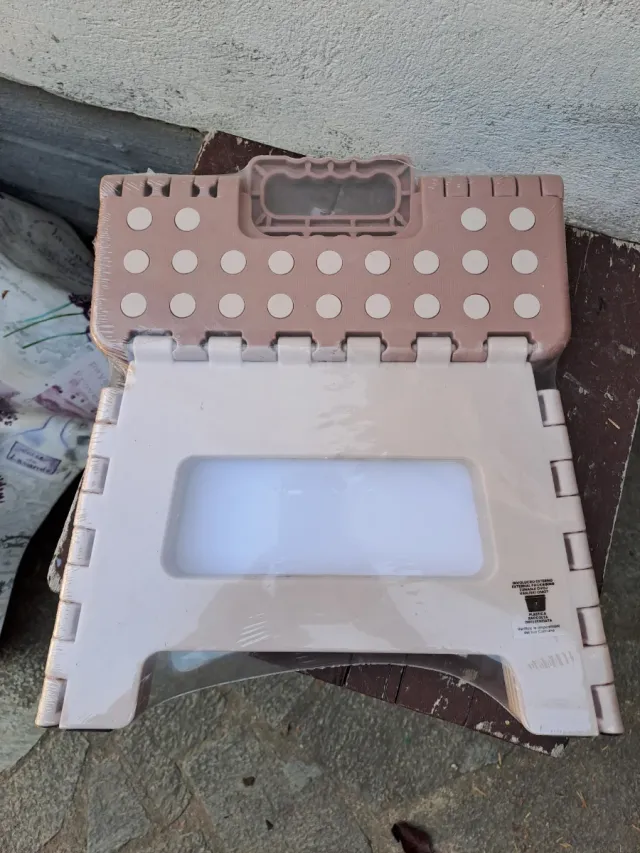 Sgabello pieghevole beige/rosa