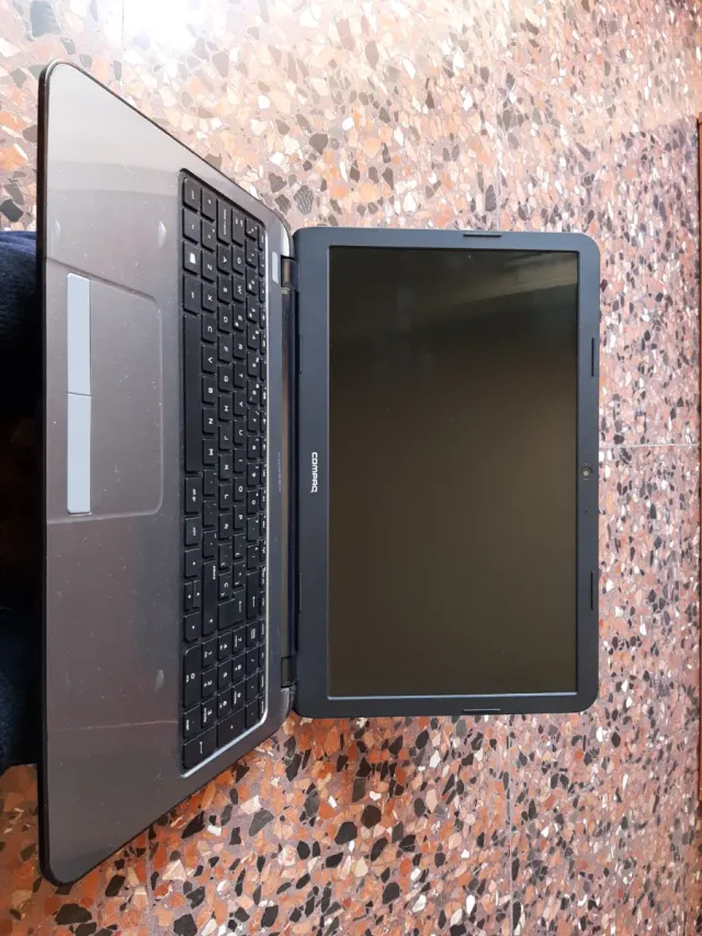 Portátil Compaq Negro