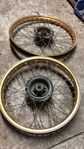 Llantas DT 80 (1990)