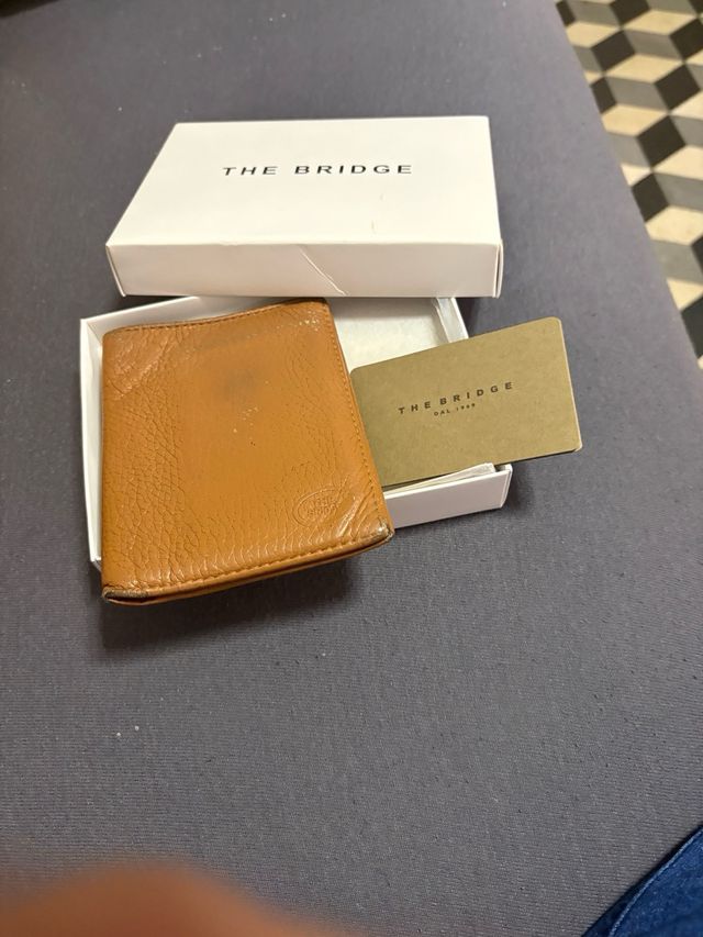 Portafoglio The Bridge verticale in pelle