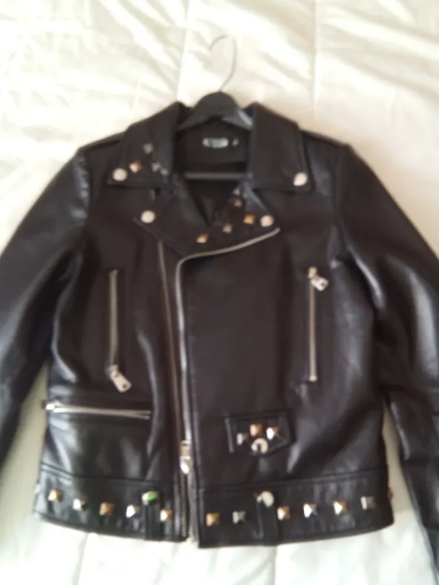 Cazadora MB2 Piel Tachuelas y Torre Eiffel