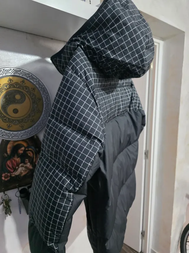 Chaqueta Nike Negra Cuadros.pluma