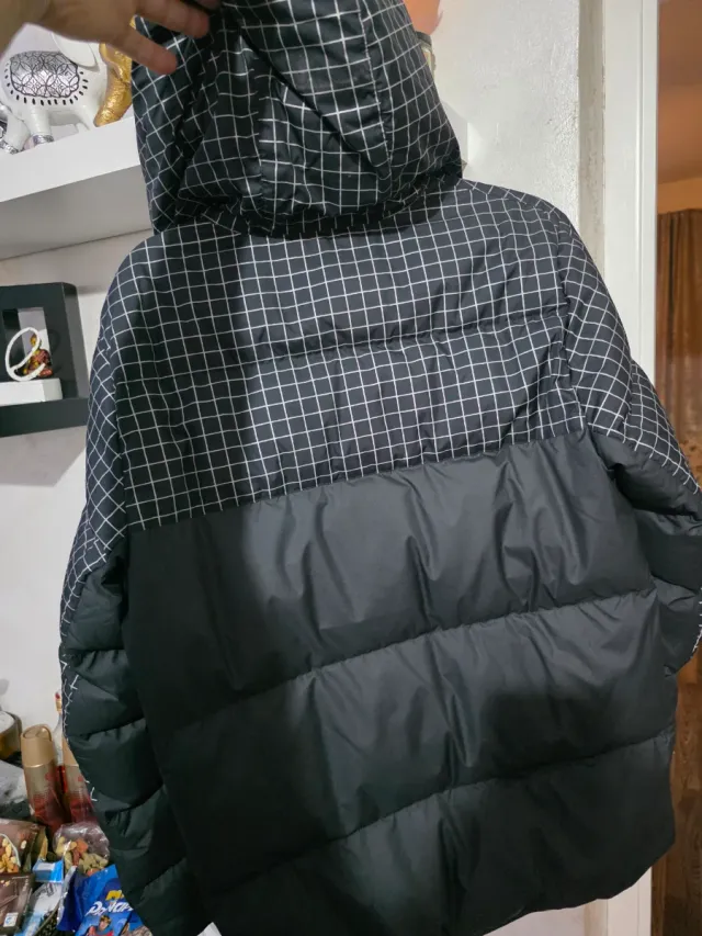 Chaqueta Nike Negra Cuadros.pluma