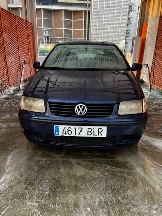 VOLKSWAGEN POLO 1.9 SDI DEL 2001 COLOR AZUL