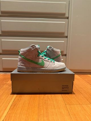 Nike Dunk SB High Silver Box