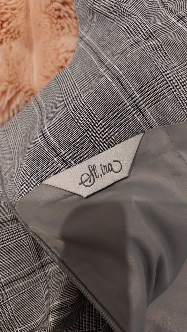 Vestido corto de cuadros gris