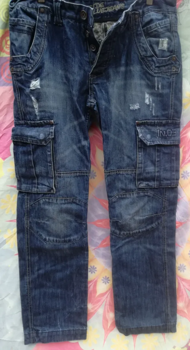 3 VAQUEROS AZULES DE HOMBRE:1X2,5 €