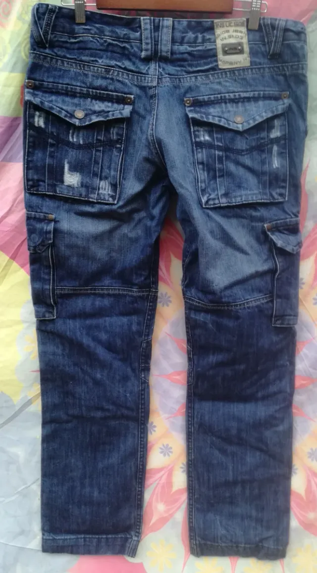 3 VAQUEROS AZULES DE HOMBRE:1X2,5 €