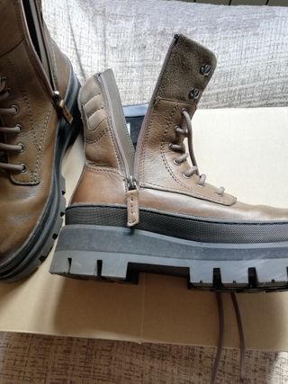 Botas Clarks Orianna2 Hike Talla 39.5