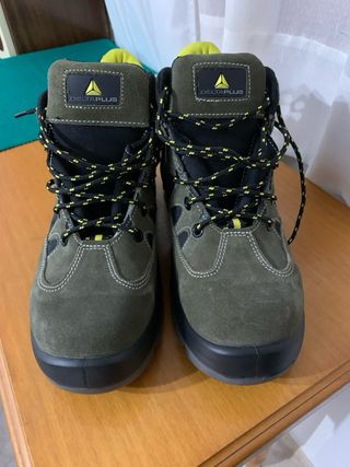 Botas de seguridad nuevas Delta TALLA 43