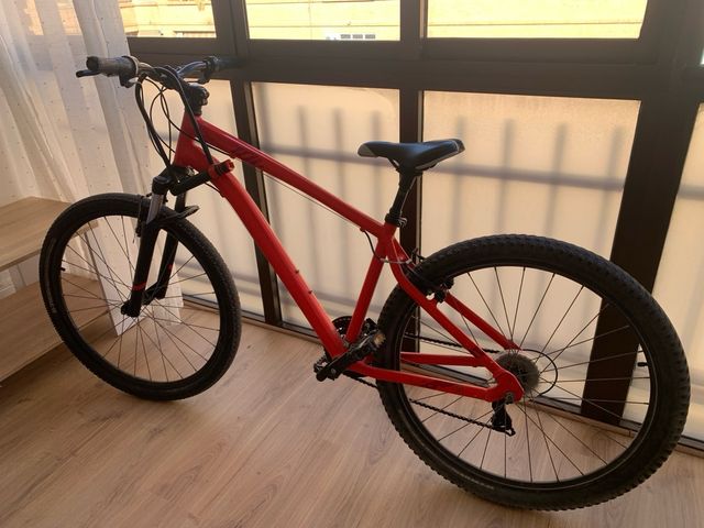 Bicicleta Rockrider ST 100 Roja