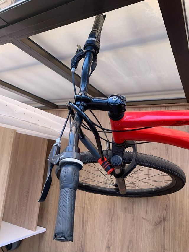 Bicicleta Rockrider ST 100 Roja