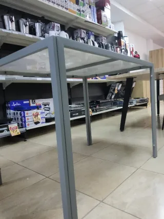 Mesa cristal diseño flores y piedras