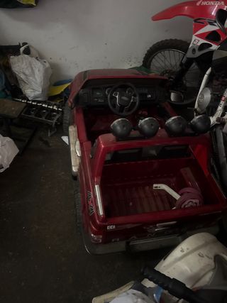 Coche eléctrico infantil a batería