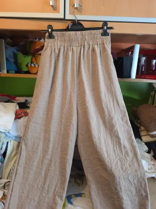 Pantalón mujer beige con cinturón