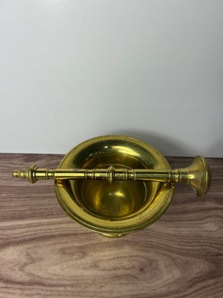 Almirez grande de bronce antiguo