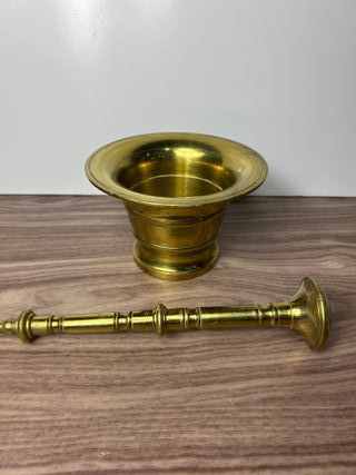 Almirez grande de bronce antiguo