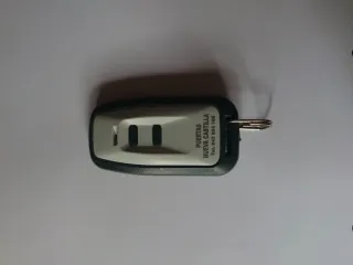 Mando a distancia para garaje.