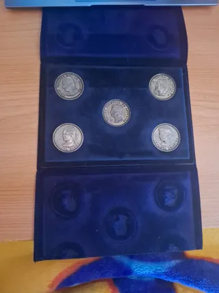 Set Medallas Familia Real