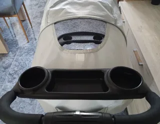 Carrito de bebé + protector de lluvia -leer-