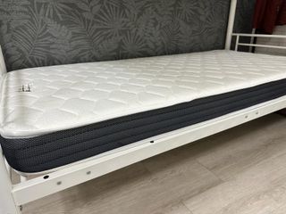 Litera individual metálica blanca