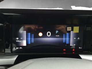 Opel Frontera 1.2T XHT Hybrid eDCT6 81kW Edition