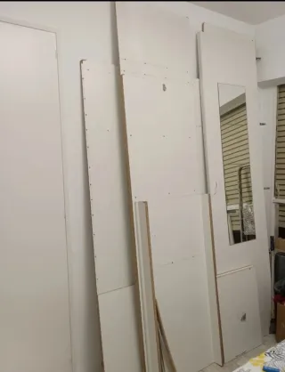 Armario desmontado en Valdemoro.