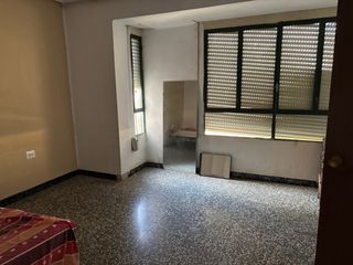 Casa con garaje en venta