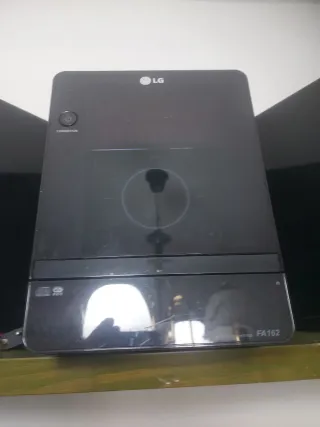 Equipo de música LG FA162