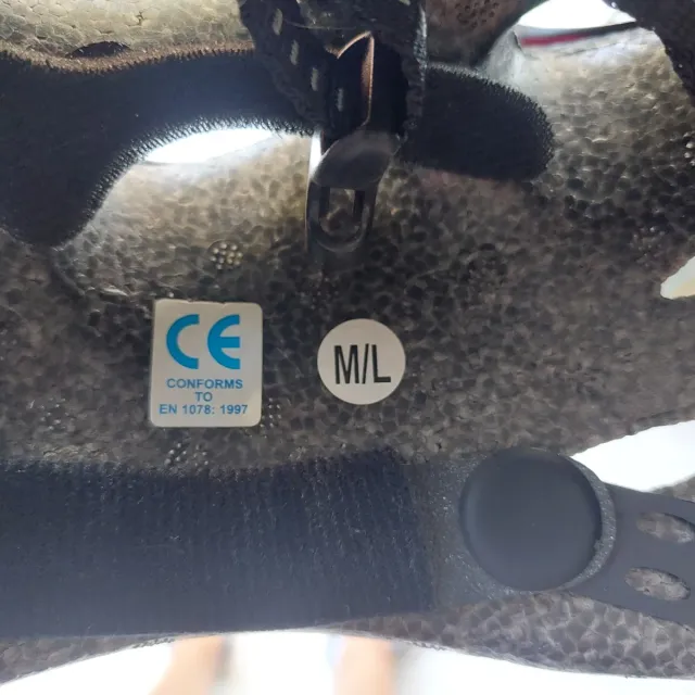 Casco Bicicleta Adulto Rojo y Negro