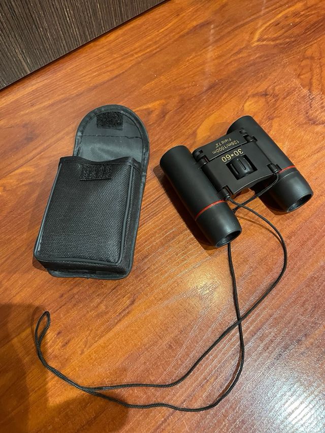 Prismáticos 30x60 126m/1000m