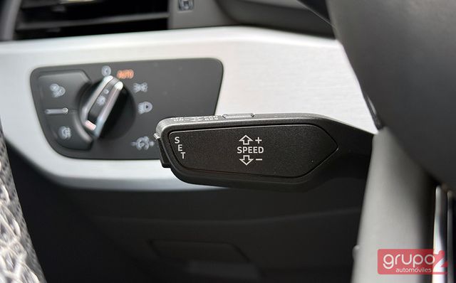 Audi A4 S line 40 TFSI Stronic