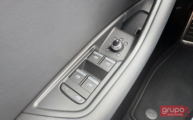 Audi A4 S line 40 TFSI Stronic