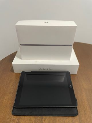 MacBook Pro y iPad Apple