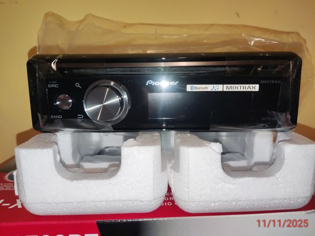 Pioneer DEH-X8700BT Nuovo Sigillato