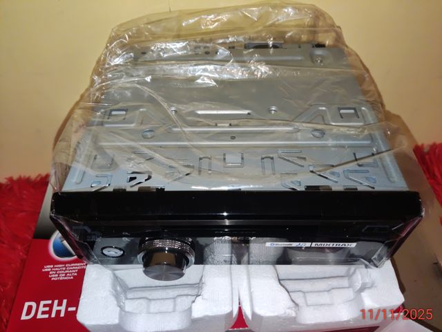 Pioneer DEH-X8700BT Nuovo Sigillato