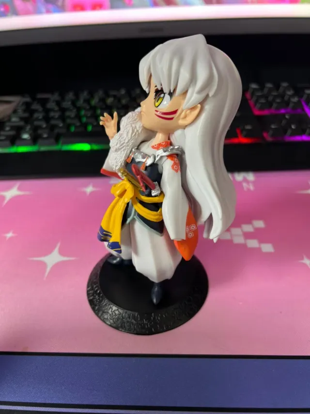 Figura Sesshomaru Q Posket Bandai 25cm