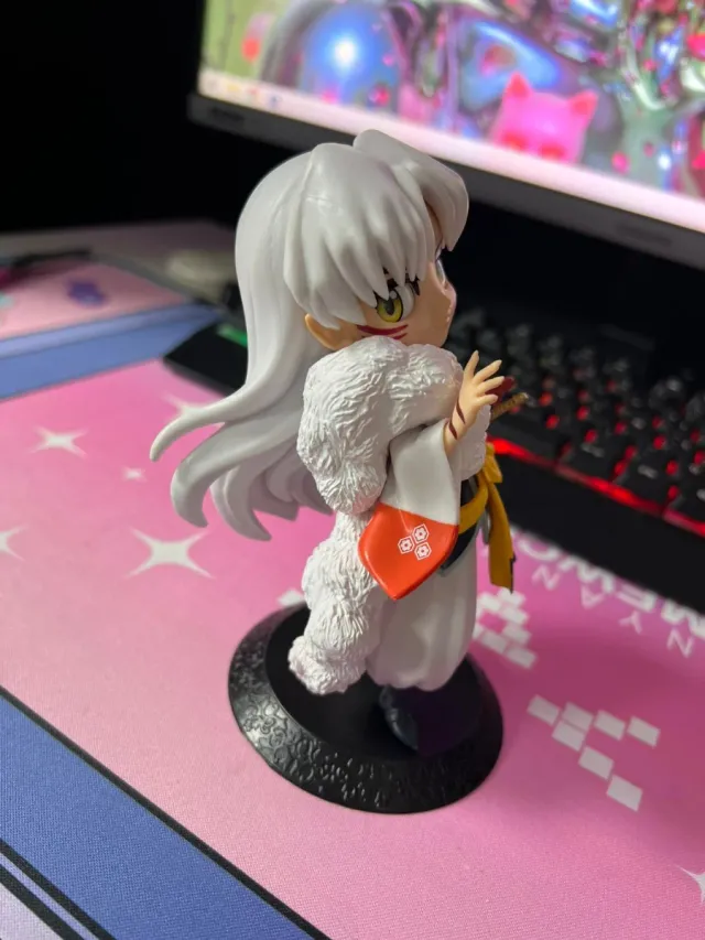 Figura Sesshomaru Q Posket Bandai 25cm