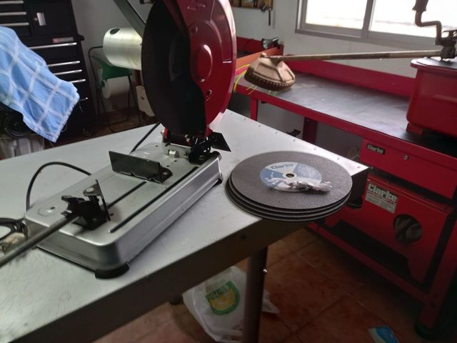 Sierra de corte abrasiva Clarke 14