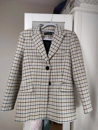 Americana cuadros beige y multicolor