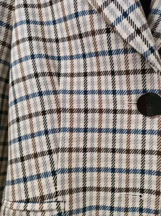 Americana cuadros beige y multicolor