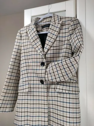 Americana cuadros beige y multicolor