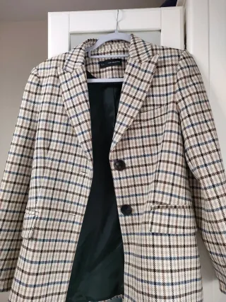 Americana cuadros beige y multicolor